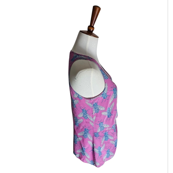 Leifnotes 100% Silk V Neck Pink Tank Top with Blue Bee Print Small Preowned - Picture 4 of 9